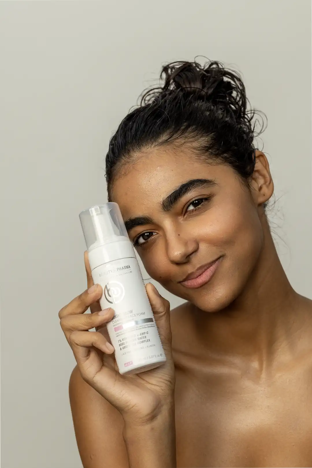 BRIGHT GLOW - Cleansing Face Foam