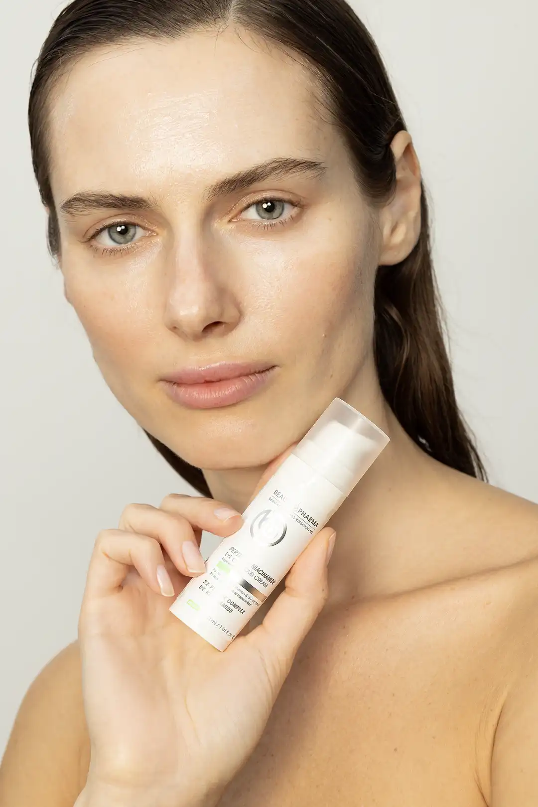 PEPTIDE + NIACINAMIDE EYE CONTOUR CREAM — image 1