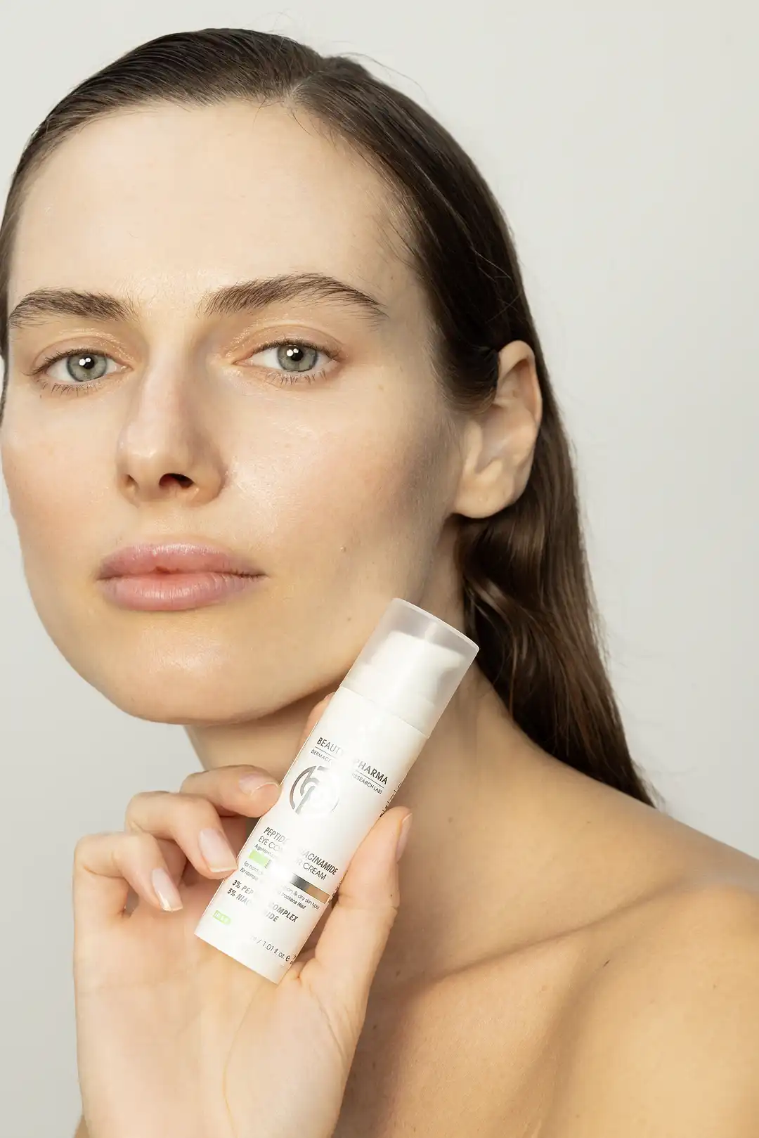 PEPTIDE + NIACINAMIDE EYE CONTOUR CREAM thumbnail 2