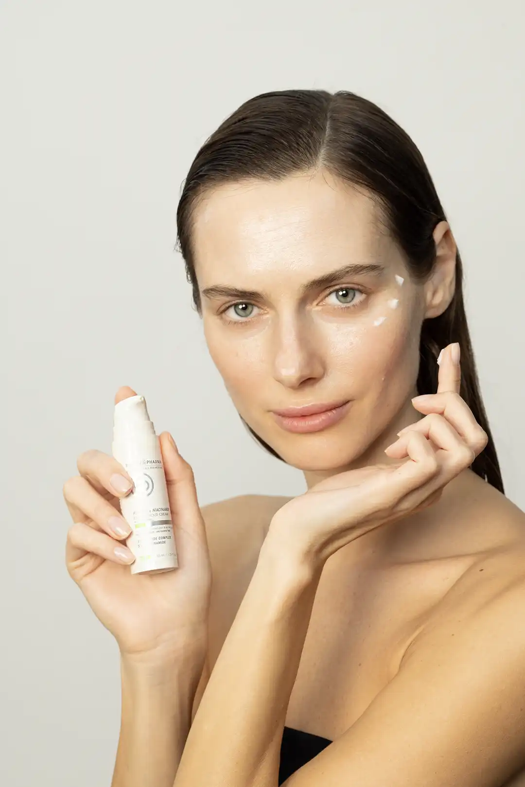 PEPTIDE + NIACINAMIDE EYE CONTOUR CREAM thumbnail 8