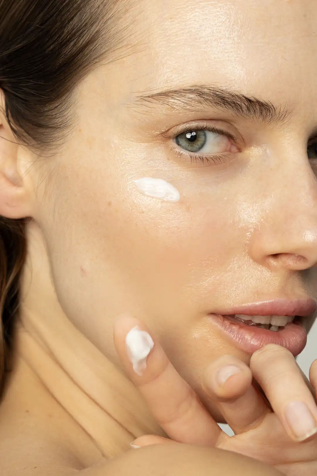 PEPTIDE + NIACINAMIDE EYE CONTOUR CREAM thumbnail 10